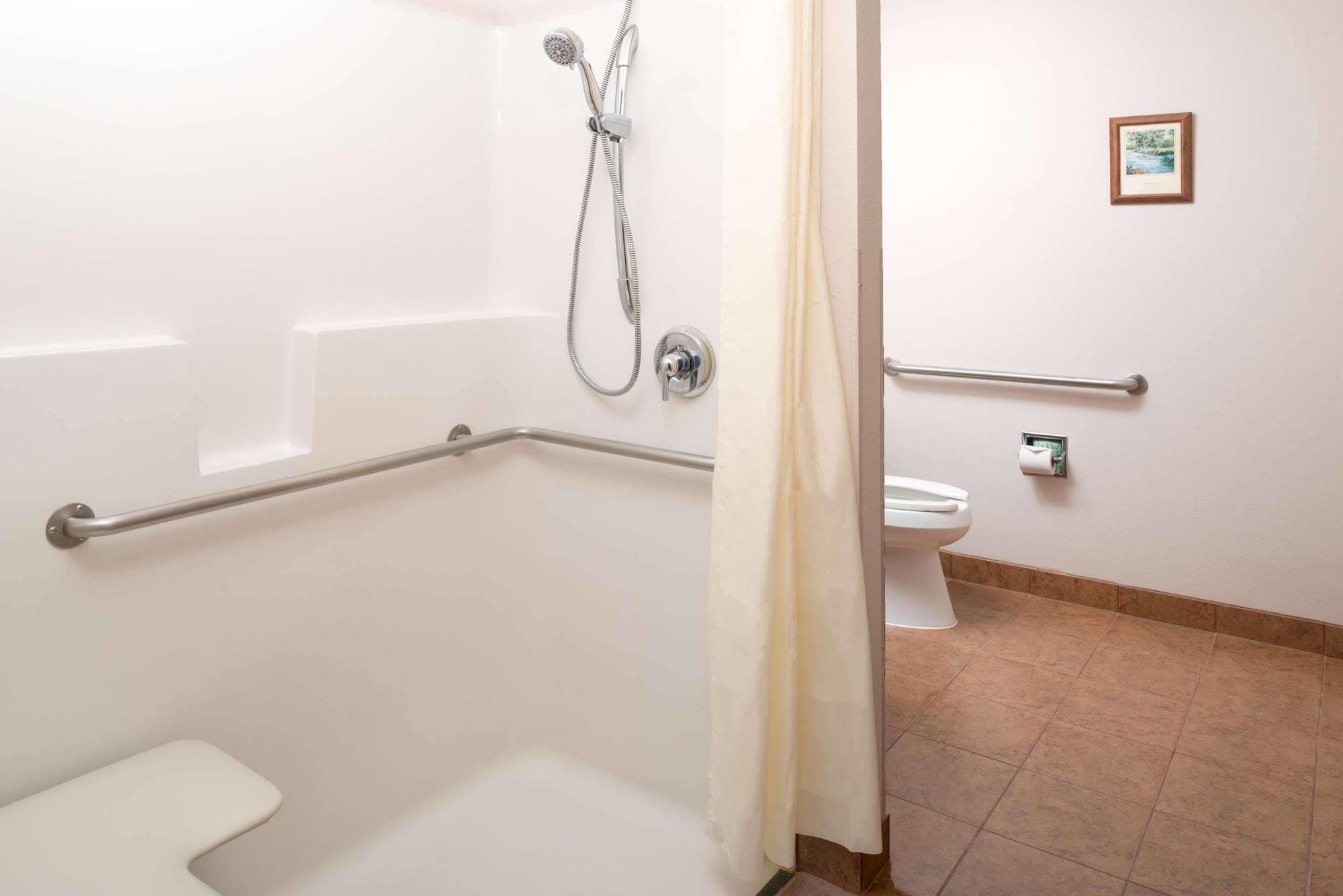 Days Inn & Suites By Wyndham Spokane Airport Airway Heights Bagian luar foto